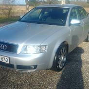 Audi A4 2.5 tdi quattro