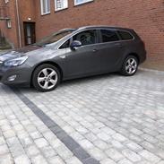 Opel Astra J SportsTourer
