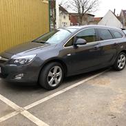 Opel Astra J SportsTourer