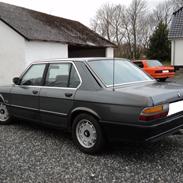 BMW E28 525eA