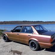BMW E30