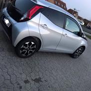 Toyota Aygo X-plore Sliverline
