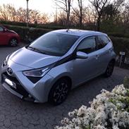 Toyota Aygo X-plore Sliverline