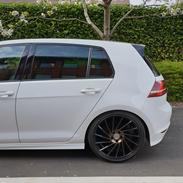 VW Golf VII R-Line