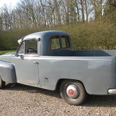 Volvo 210 pick-up