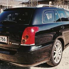 Toyota Avensis 2.0 VVT-i T25 