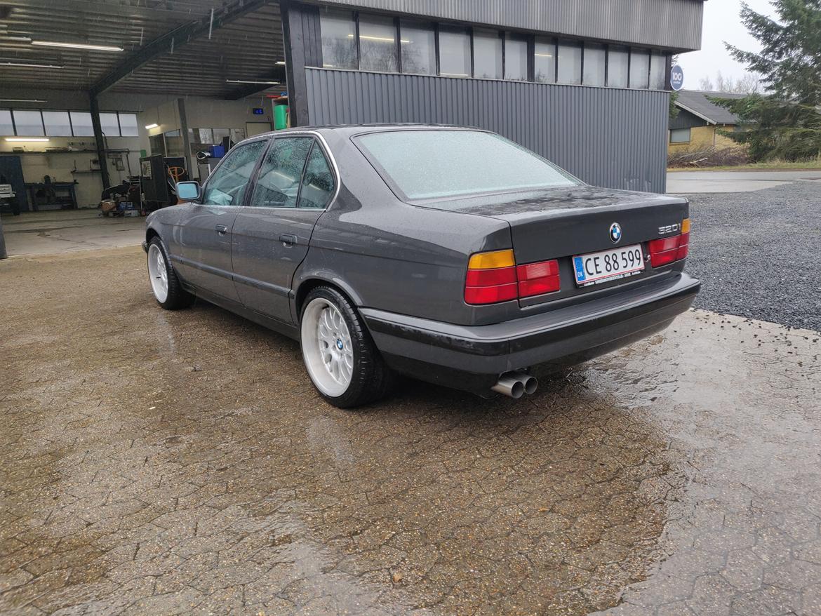 BMW E34 520i billede 3