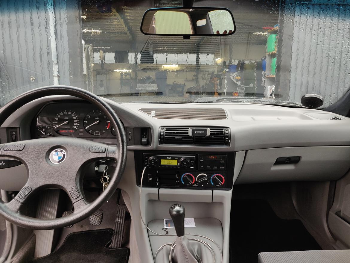 BMW E34 520i billede 11