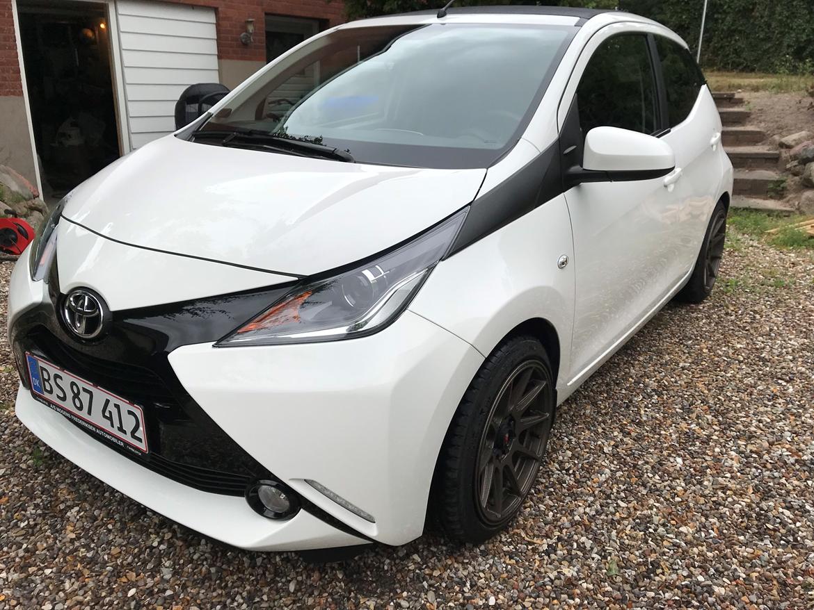 Toyota Aygo X-Sky billede 2