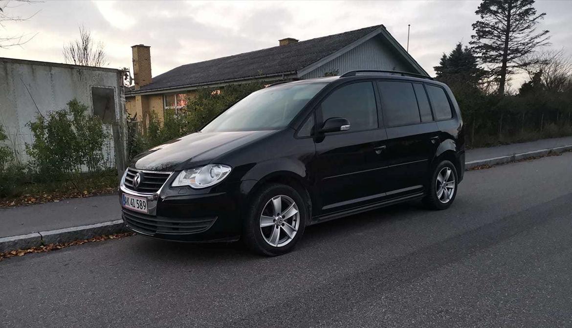 VW Touran 1,9 105HK TDI DSG billede 1