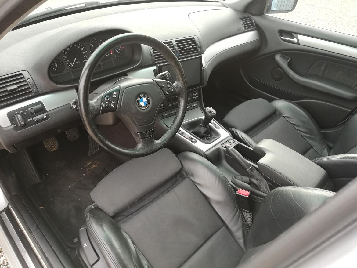 BMW 323i 2.5 billede 9