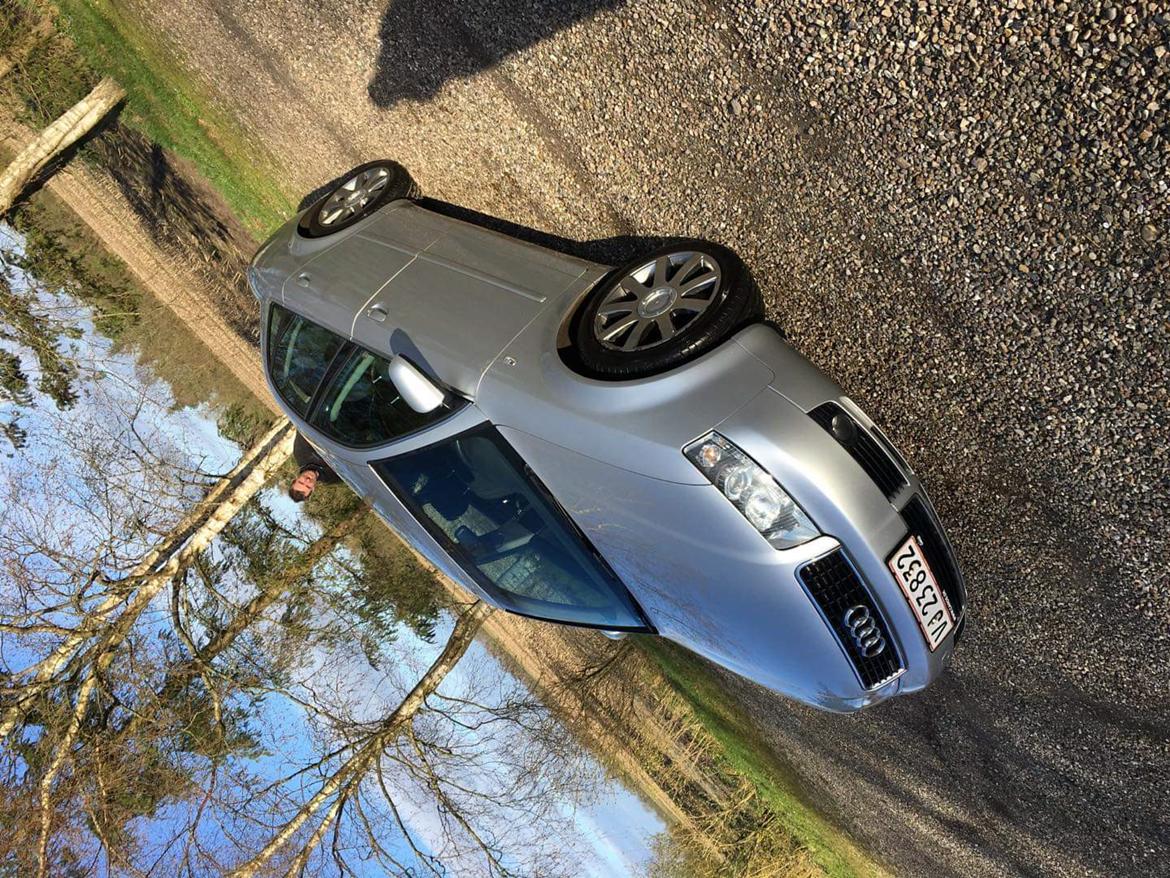 Audi A4 2.5 tdi quattro billede 14