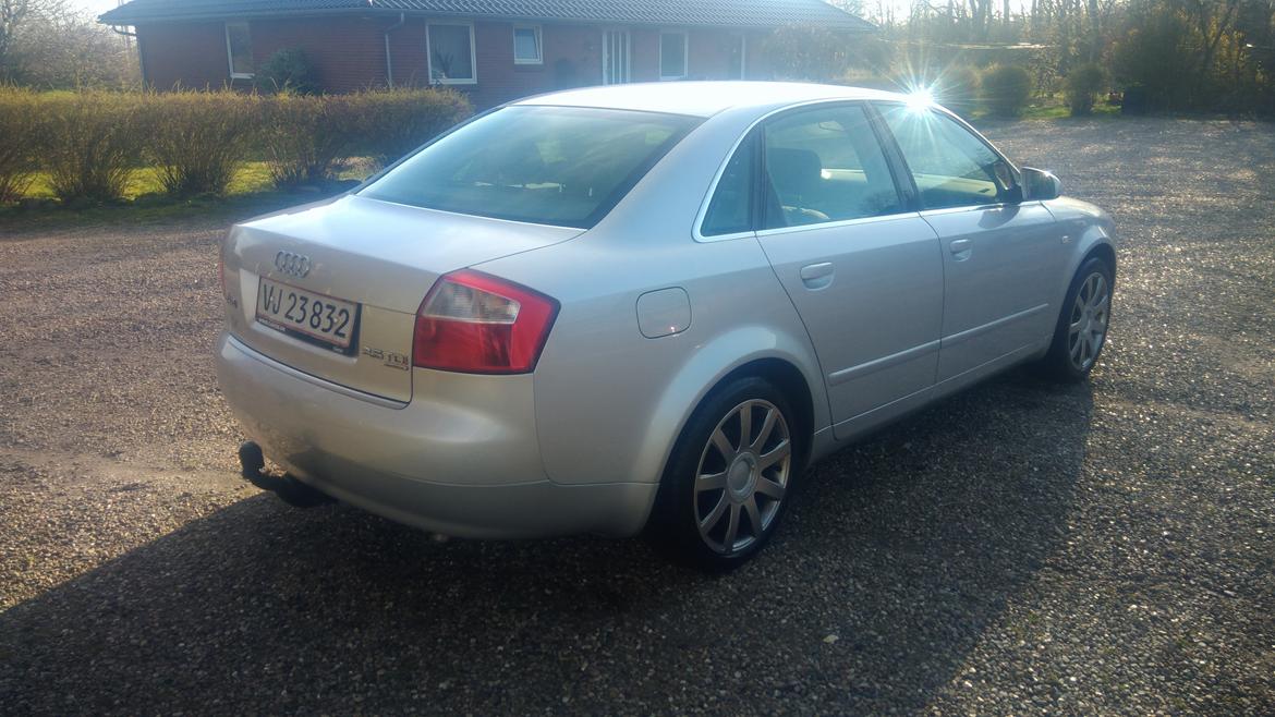 Audi A4 2.5 tdi quattro billede 18