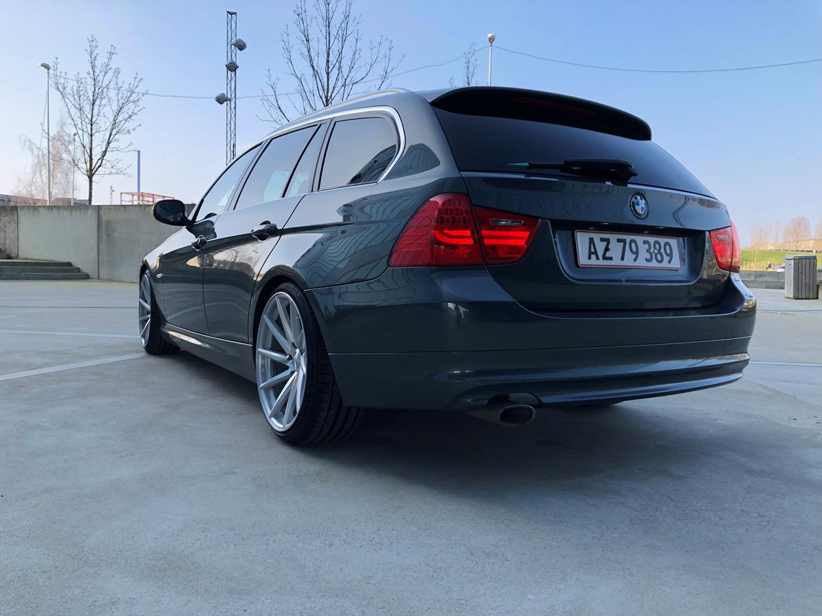 BMW E91 LCI 320D Exclusive Edition billede 18