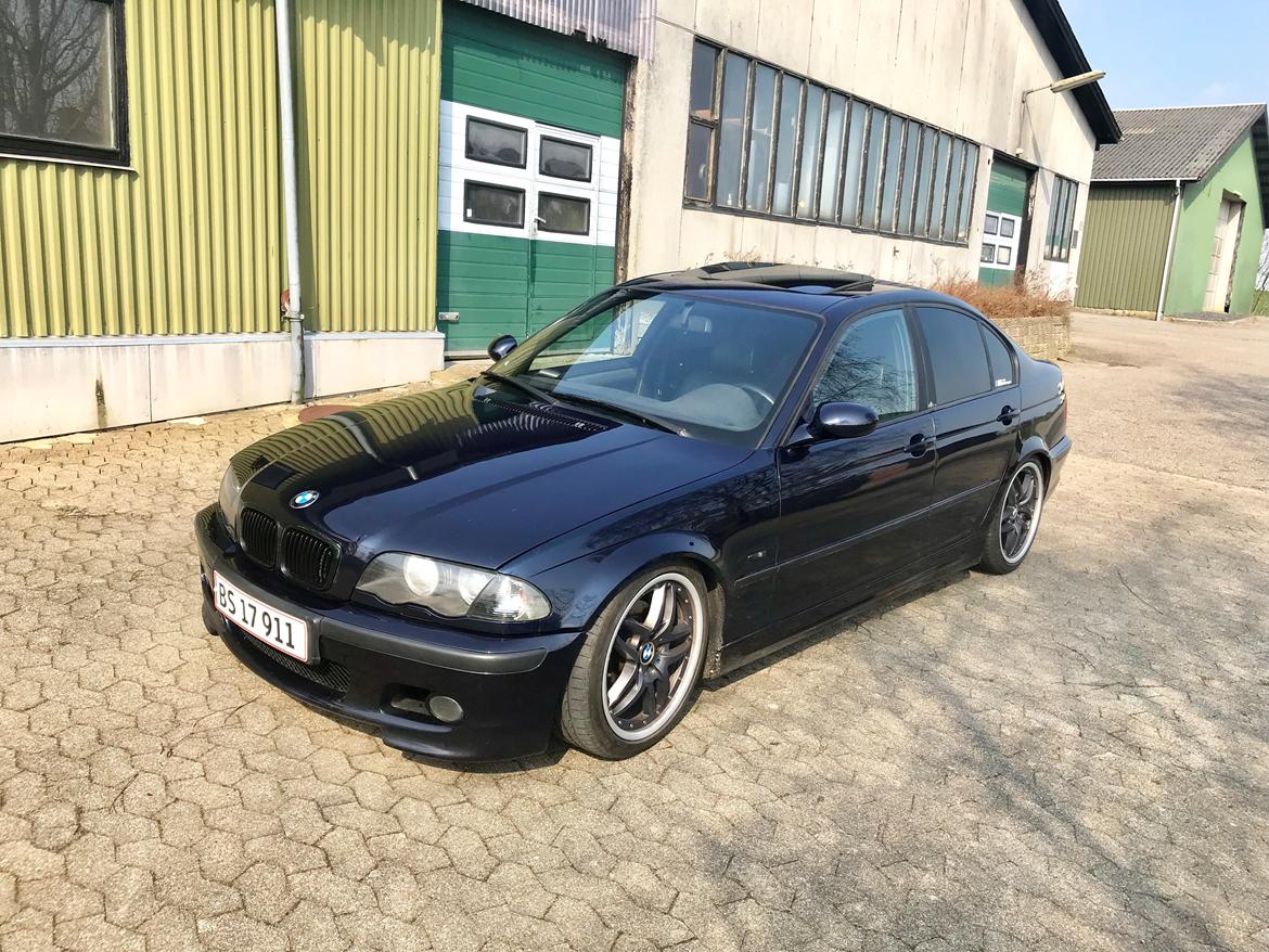 BMW E46 323i  billede 2