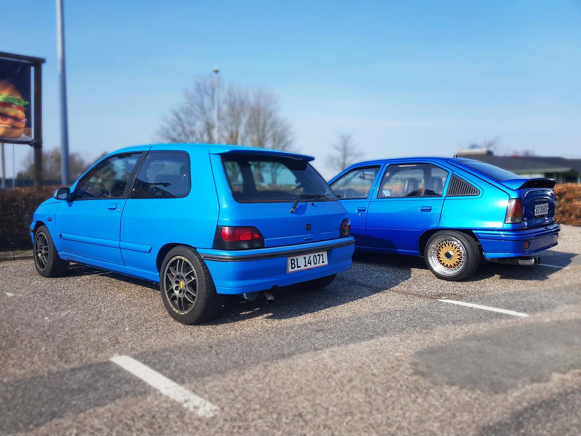 Renault Clio 1.8 16v (2.0 F7R med åbne spjældhuse) billede 4