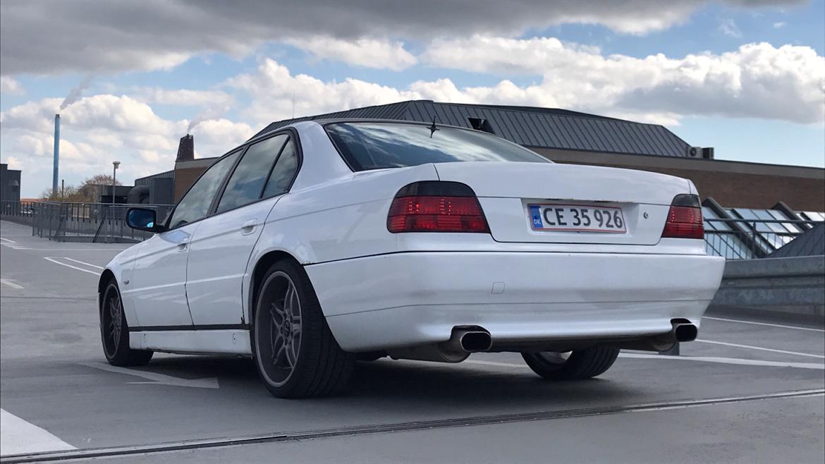 BMW E38 - 740i - V8 billede 2