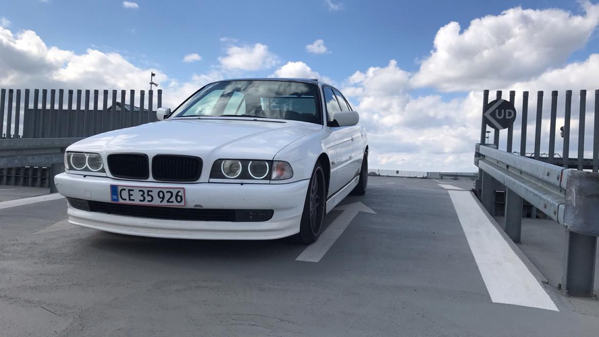 BMW E38 - 740i - V8 billede 9