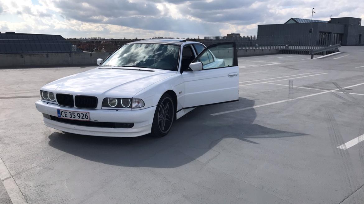 BMW E38 - 740i - V8 billede 11