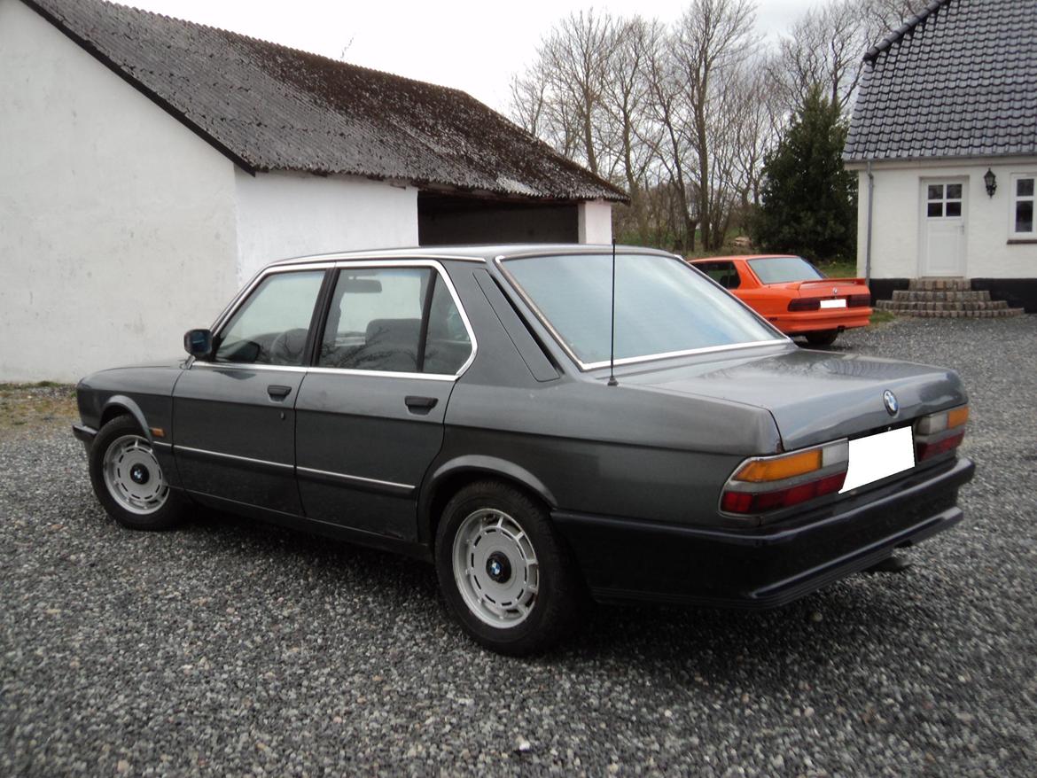 BMW E28 525eA billede 5