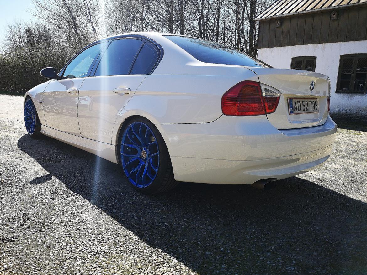 BMW E90 billede 20
