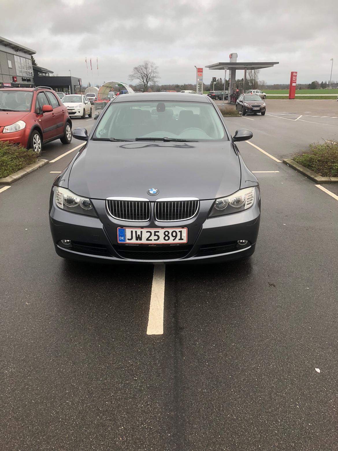 BMW 325I E90 billede 1