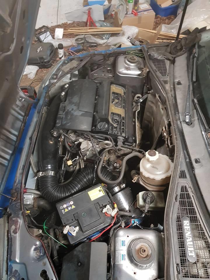 Renault Clio 1.8 16v (2.0 F7R med åbne spjældhuse) billede 11