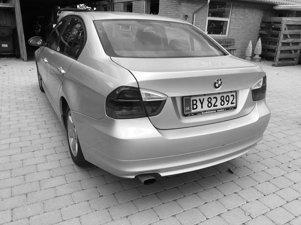 BMW E90 320i billede 3