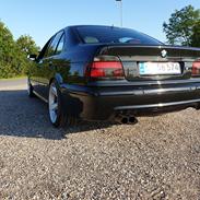 BMW e39 540i