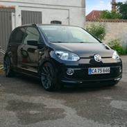 VW Black Up! 