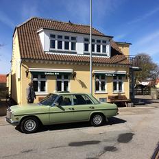 Mercedes Benz /8  200 