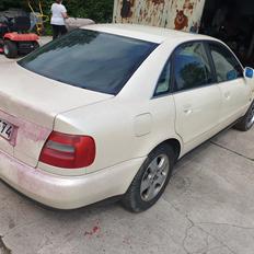 Audi A4 2,8 30v Quattro 
