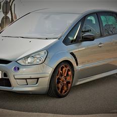 Ford S-MAX titanium