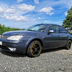 Ford Mondeo MK3 2.0 Titanium