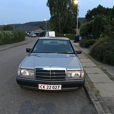 Mercedes Benz 190E