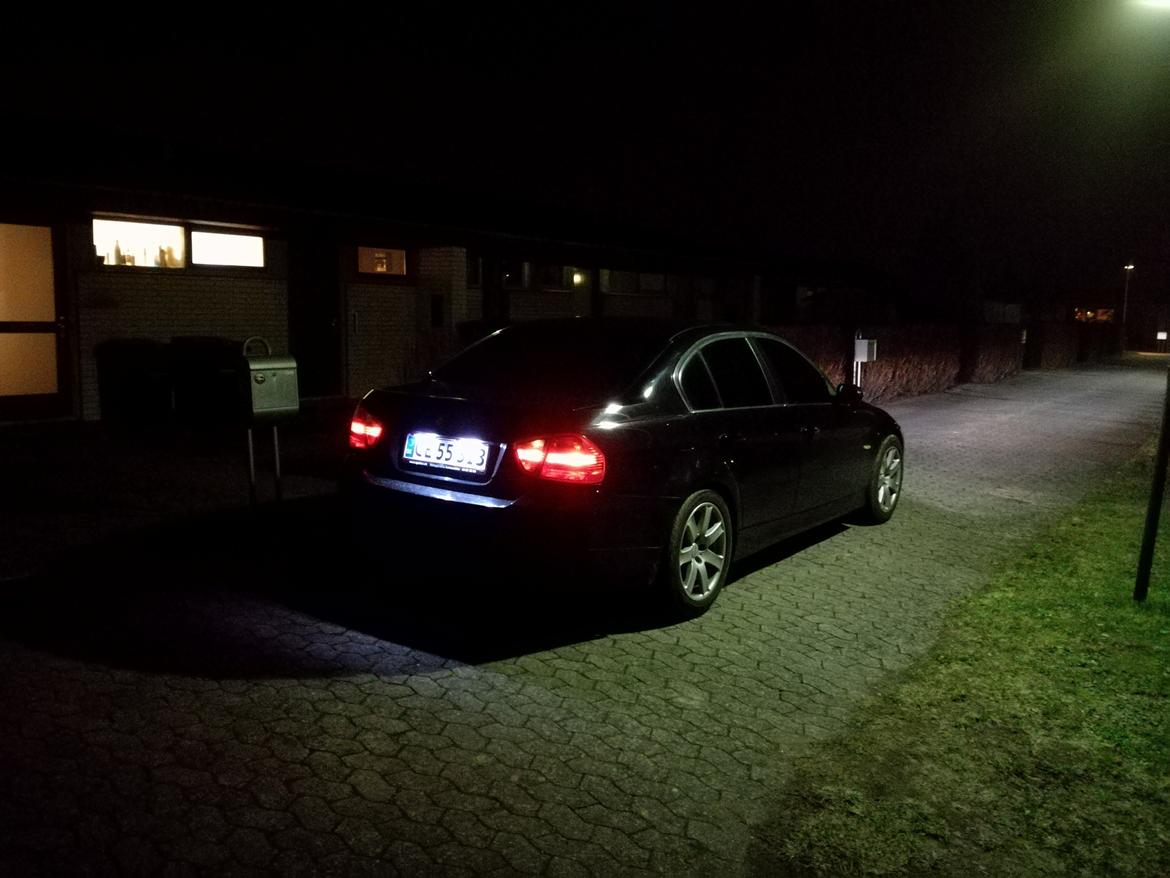 BMW E90 318d billede 9