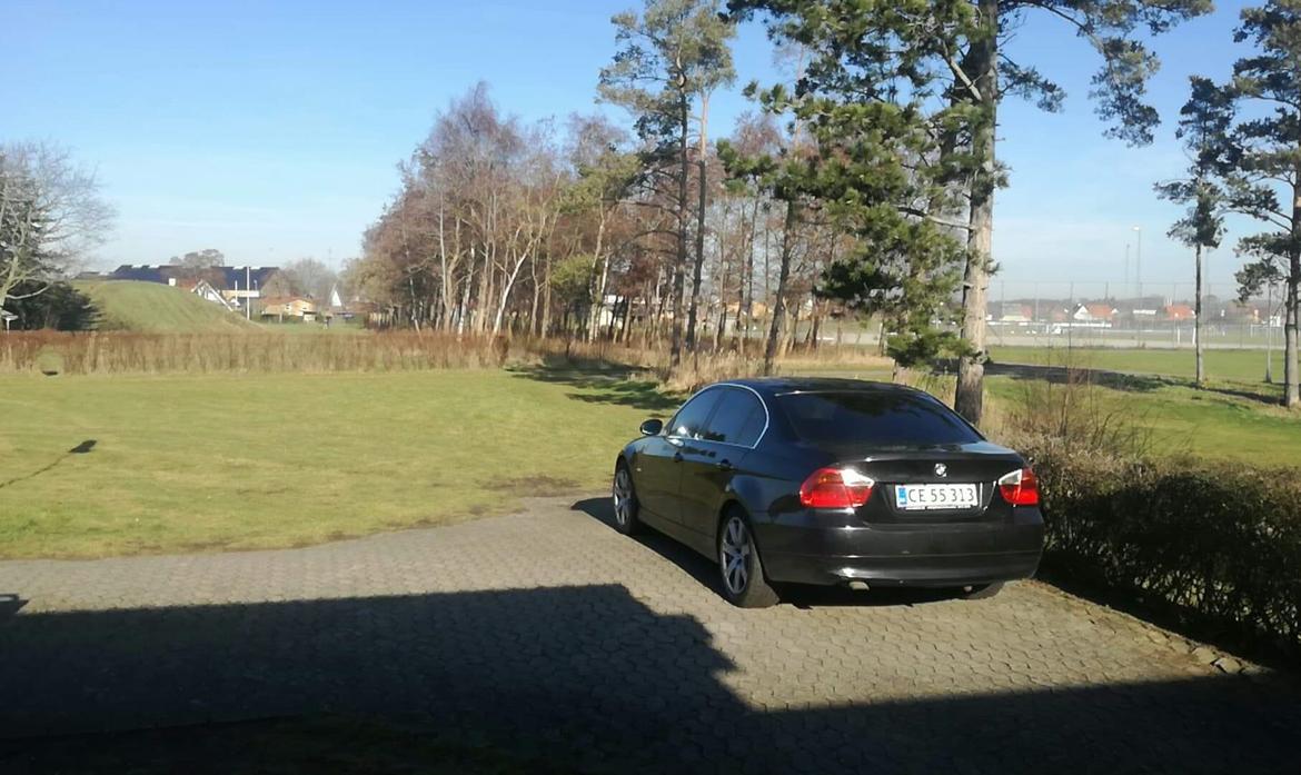 BMW E90 318d billede 16
