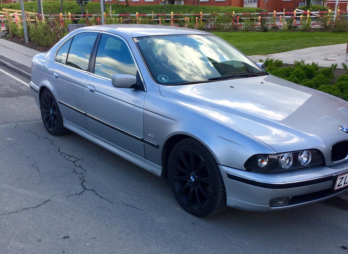 BMW 523i billede 3