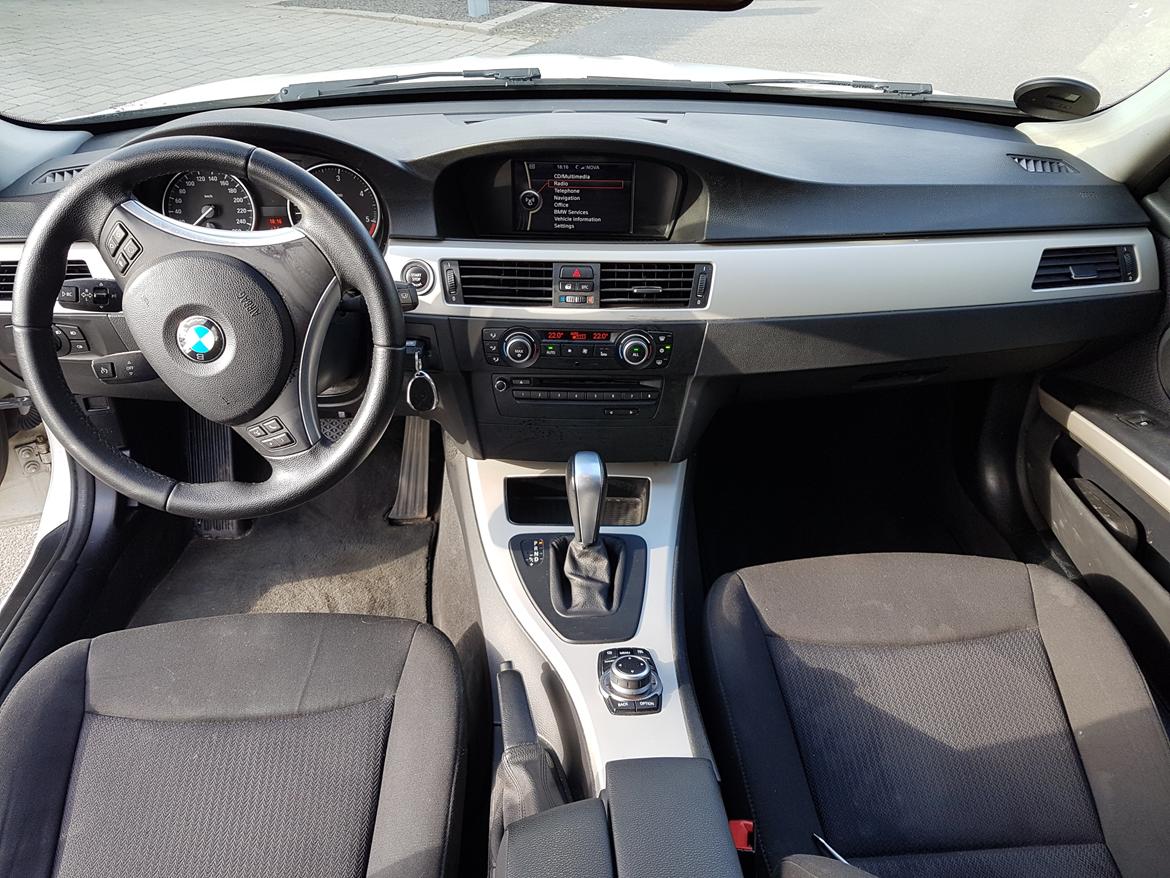 BMW 320d Touring billede 4