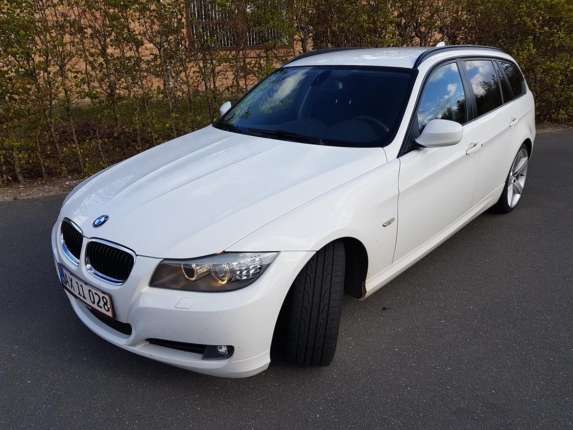 BMW 320d Touring billede 8