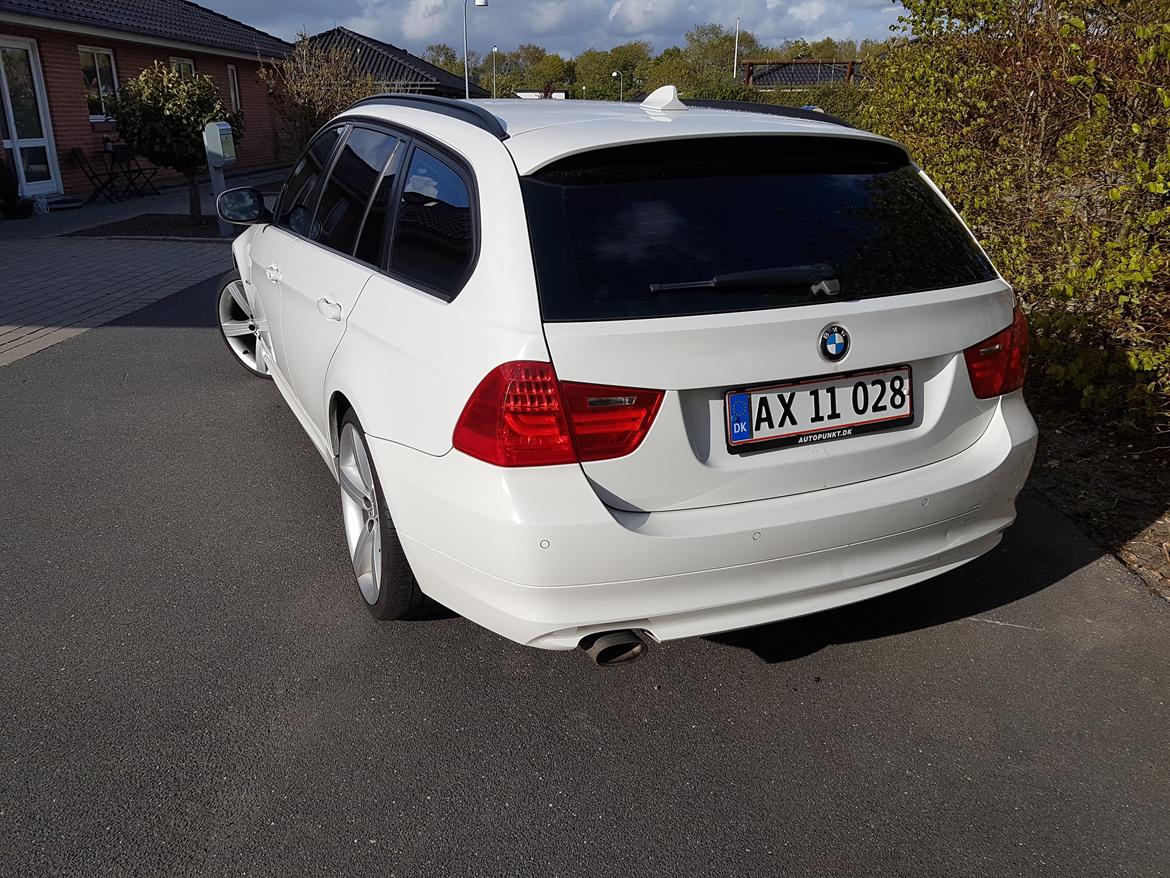 BMW 320d Touring billede 10