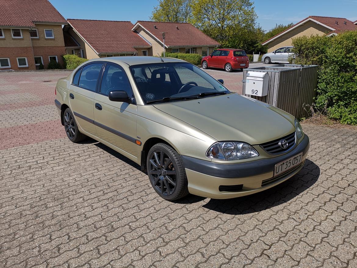 Toyota Avensis billede 1