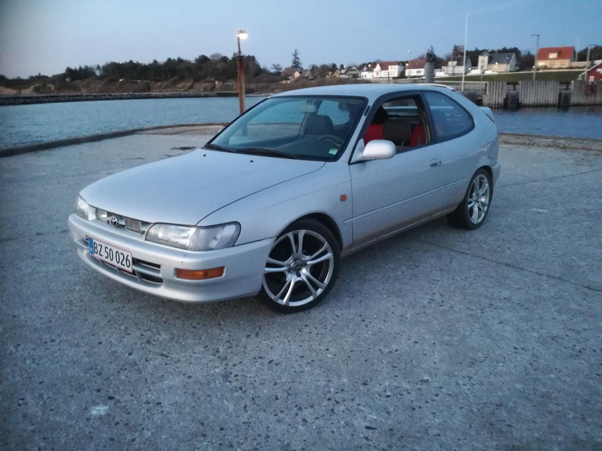 Toyota Corolla e10 billede 1