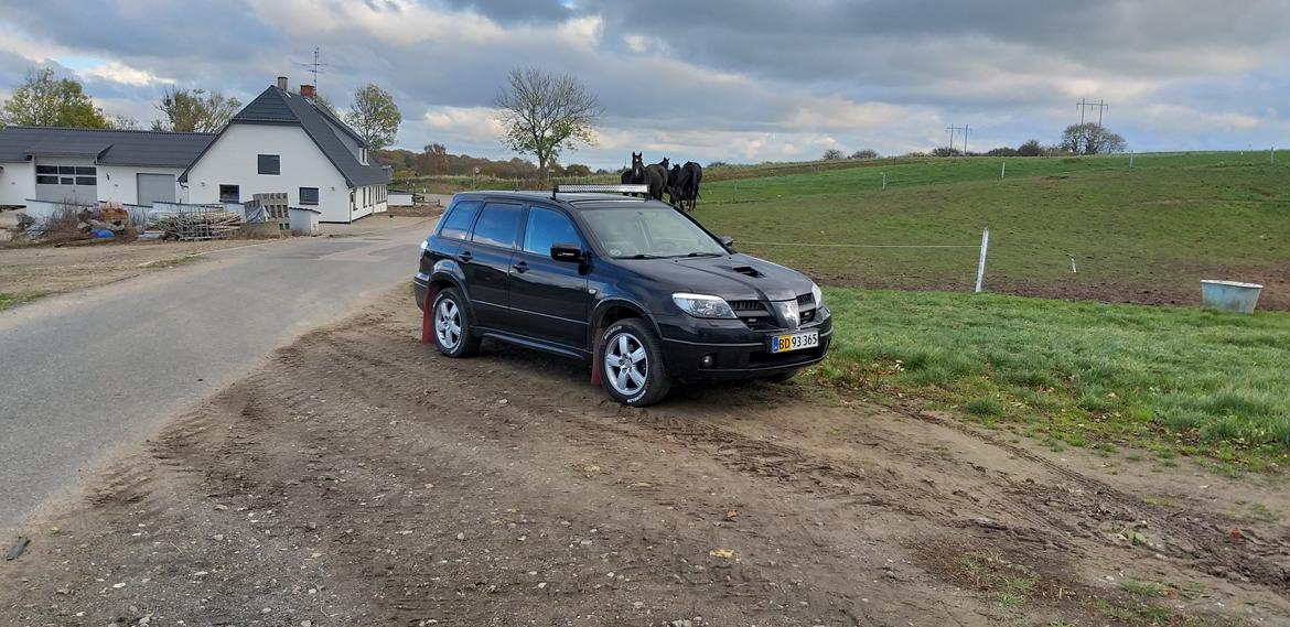 Mitsubishi Outlander Turbo 4x4 billede 4