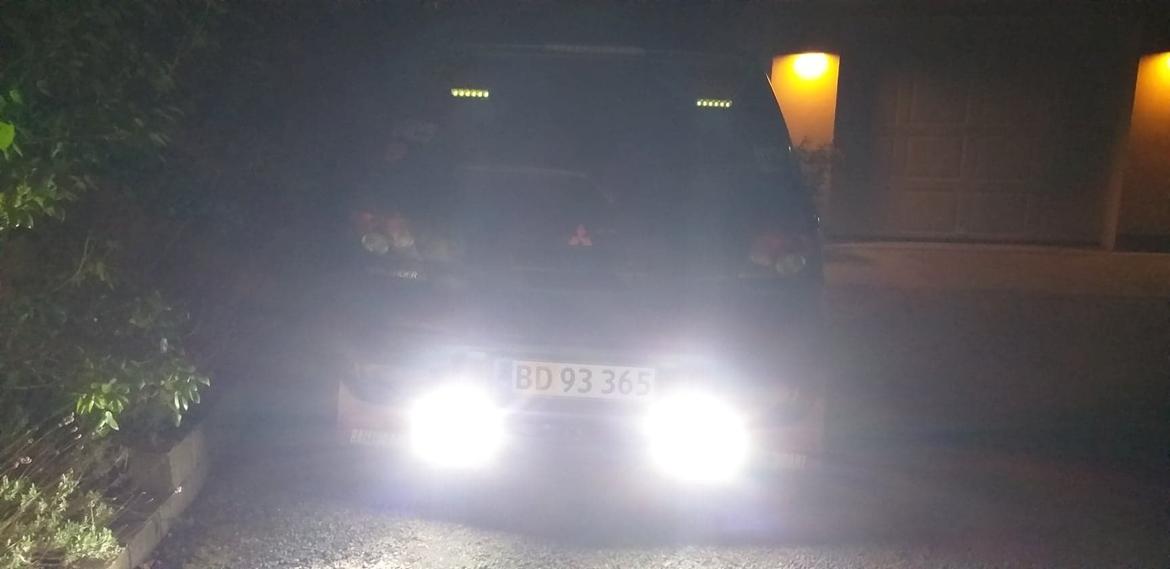 Mitsubishi Outlander Turbo 4x4 - Baklys billede 18