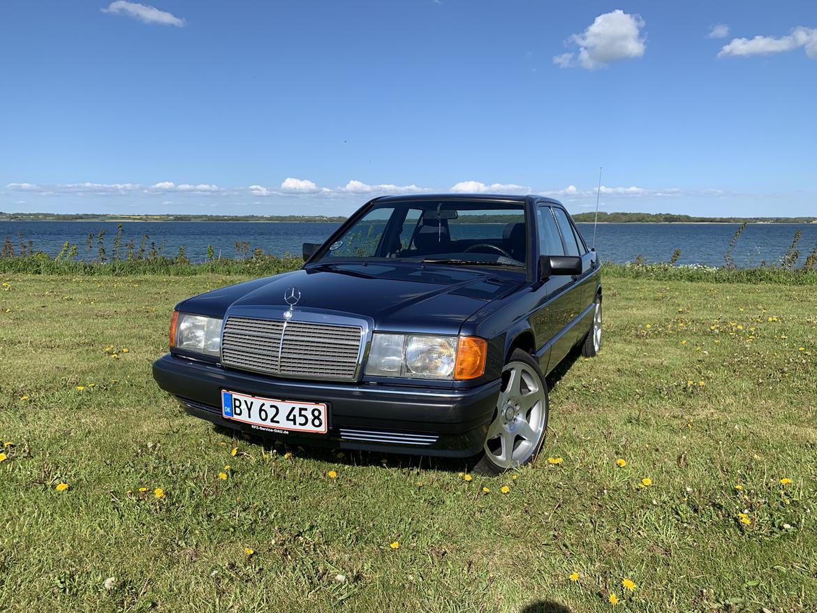 Mercedes Benz 190E billede 1