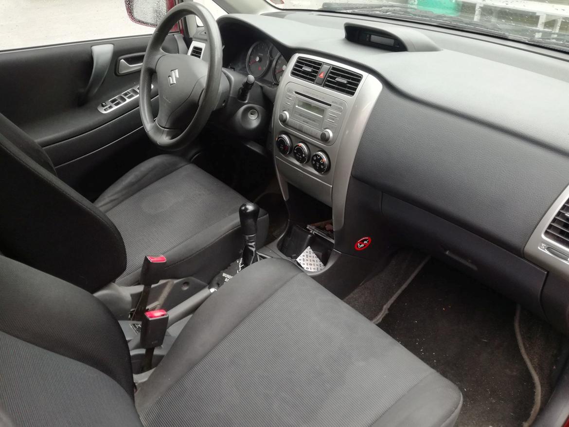 Suzuki Liana billede 7