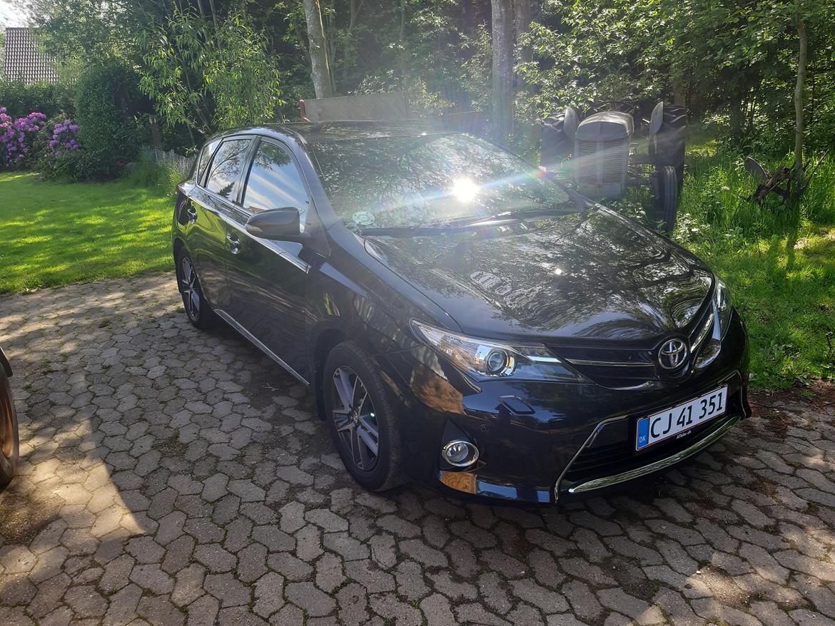 Toyota Auris t2 premium billede 2