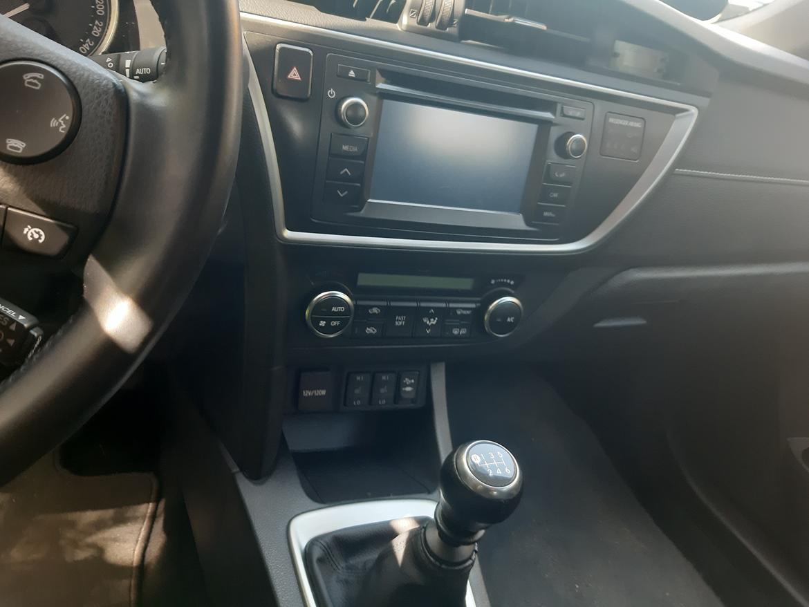 Toyota Auris t2 premium billede 6