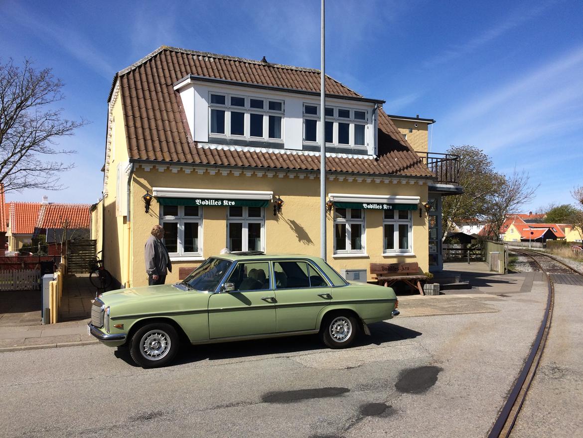 Mercedes Benz /8  200  billede 1